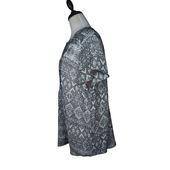Como Vintage Women's XL Top Gray Aztec Print Short Sleeve Split Neck Lace - Picture 5 of 9